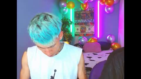 Snapshot of latin_boysxxx_ chatting on October 18, 10:15 pm SANTI  AND JORDAN online show from October 18, 10:15 pm