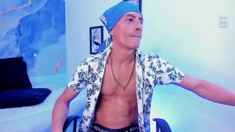 crissex  online show from November 29, 12:51 pm