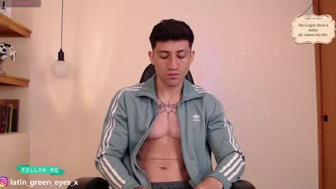 latin_green_eyes_ online show from March 7, 12:56 pm