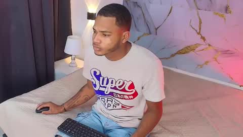 latinblack_98 online show from February 2, 11:40 am