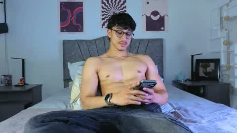 Logan online show from March 26, 1:43 am