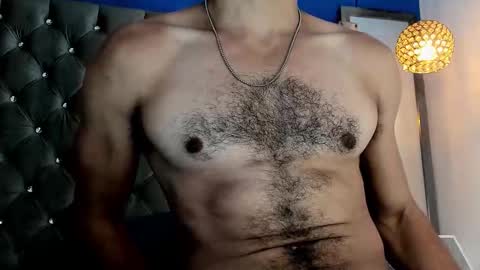Snapshot of latinhotboys1 chatting on September 27, 4:43 am Zeus online show from September 27, 4:43 am