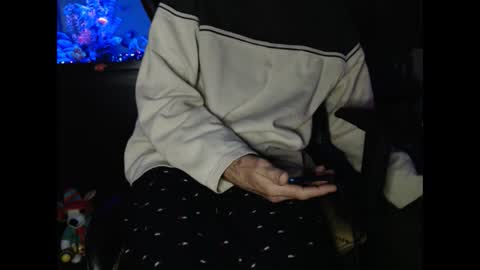 Snapshot of latinlover513 chatting on January 22, 7:25 am latinlover513 online show from January 22, 7:25 am