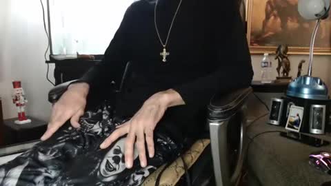 Snapshot of latinlover513 chatting on December 12, 9:04 pm latinlover513 online show from December 12, 9:04 pm