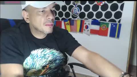 latinmartin254 online show from June 21, 3:01 am