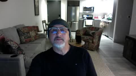 Snapshot of latinnous chatting on February 15, 5:09 am QS - INDEPENDENT MODEL online show from February 15, 5:09 am
