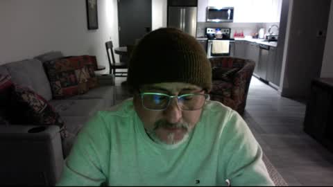 Snapshot of latinnous chatting on February 17, 2:42 am QS - INDEPENDENT MODEL online show from February 17, 2:42 am