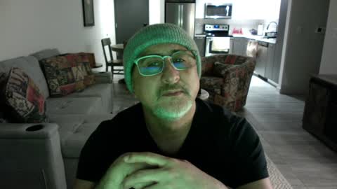Snapshot of latinnous chatting on February 4, 2:07 am QS - INDEPENDENT MODEL online show from February 4, 2:07 am