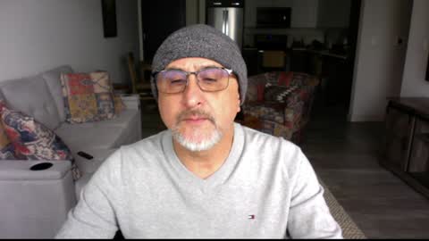 Snapshot of latinnous chatting on December 25, 7:34 pm QS - INDEPENDENT MODEL online show from December 25, 7:34 pm