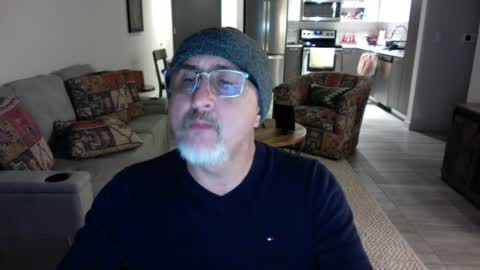 Snapshot of latinnous chatting on February 1, 3:30 am QS - INDEPENDENT MODEL online show from February 1, 3:30 am