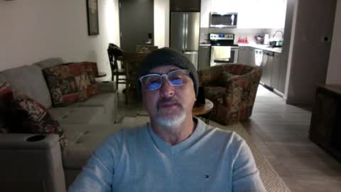 Snapshot of latinnous chatting on February 12, 2:45 am QS - INDEPENDENT MODEL online show from February 12, 2:45 am