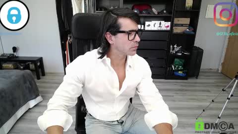 sam online show from April 2, 1:41 pm