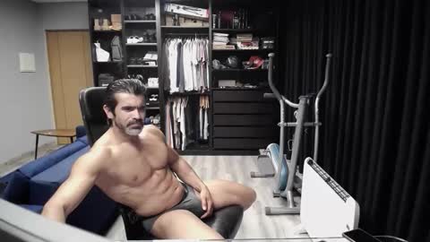 Snapshot of latino23bom chatting on September 13, 3:35 pm sam online show from September 13, 3:35 pm