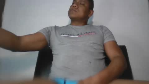 latinrayf online show from October 27, 4:48 am