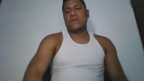 latinrayf online show from November 8, 3:59 pm