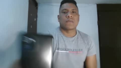 latinrayf online show from November 10, 9:53 pm