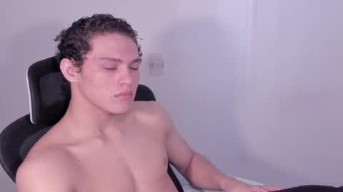 Laureent online show from April 27, 2:02 pm