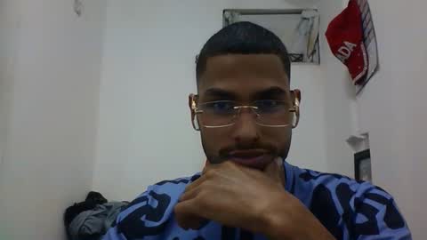 lavenossa online show from November 1, 7:40 pm