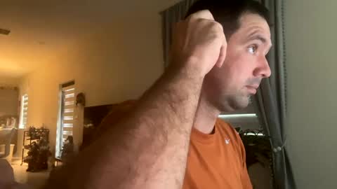 Snapshot of law_cambio chatting on December 25, 2:23 pm law_cambio online show from December 25, 2:23 pm