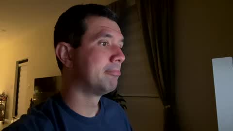 Snapshot of law_cambio chatting on February 19, 6:44 am law_cambio online show from February 19, 6:44 am