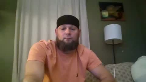 layinlow42 online show from October 22, 3:10 am