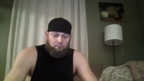 layinlow42 online show from October 30, 11:00 am