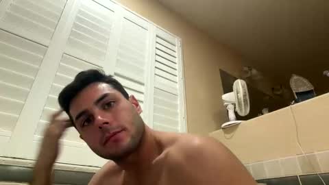 leaderzac online show from April 19, 4:45 am