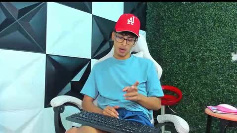 leam_1 online show from March 11, 4:14 pm