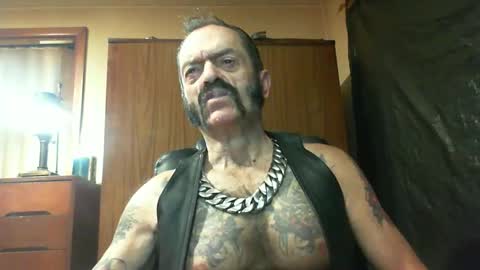 Snapshot of leathergreaser chatting on January 20, 6:53 pm leathergreaser online show from January 20, 6:53 pm
