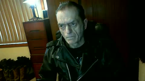 leathergreaser online show from June 29, 9:48 pm