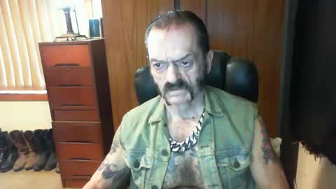 Snapshot of leathergreaser chatting on March 6, 9:42 pm leathergreaser online show from March 6, 9:42 pm
