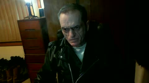 leathergreaser online show from June 28, 9:15 am