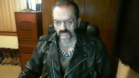 Snapshot of leathergreaser chatting on January 8, 6:09 pm leathergreaser online show from January 8, 6:09 pm