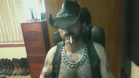 leathergreaser online show from February 24, 9:04 pm