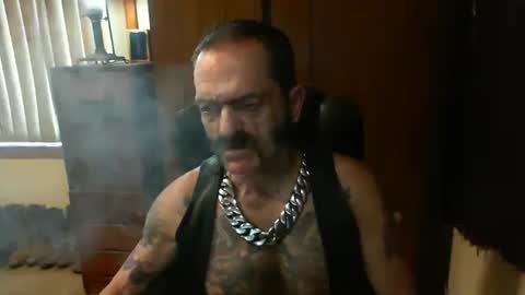 Snapshot of leathergreaser chatting on February 15, 11:27 pm leathergreaser online show from February 15, 11:27 pm