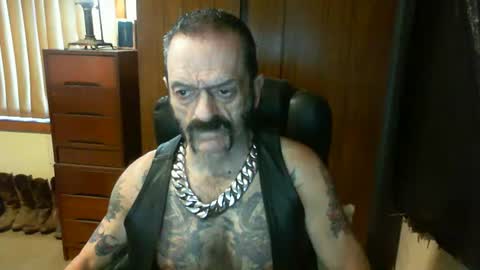 Snapshot of leathergreaser chatting on February 17, 8:36 pm leathergreaser online show from February 17, 8:36 pm