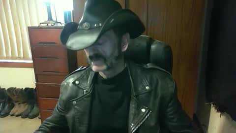 Snapshot of leathergreaser chatting on September 9, 10:41 pm leathergreaser online show from September 9, 10:41 pm