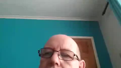 Snapshot of leatherpants68 chatting on October 9, 7:35 am leatherpants68 online show from October 9, 7:35 am