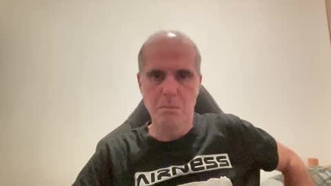 Snapshot of ledruideoliver chatting on December 14, 7:46 pm ledruideoliver online show from December 14, 7:46 pm