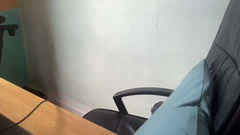 lee_8891 online show from June 26, 6:16 am