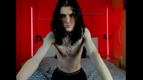 lee twink online show from February 8, 7:29 pm