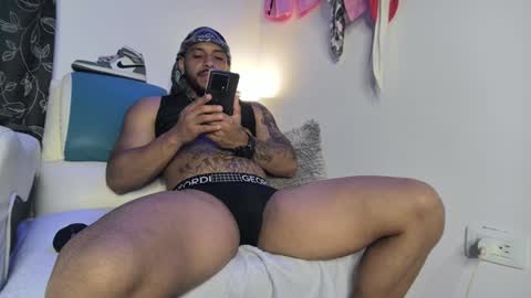 Snapshot of leenar_key chatting on February 4, 1:16 pm leenar_key online show from February 4, 1:16 pm