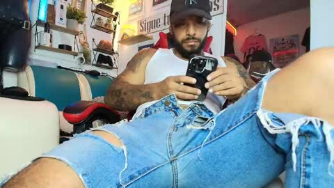 leenar_key online show from April 25, 2:36 pm