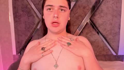 leenox online show from February 21, 12:33 am