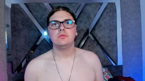 leenox online show from February 7, 1:35 am