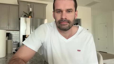 leexxx_69 online show from February 12, 10:05 pm