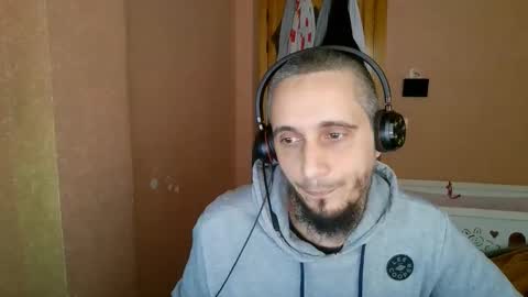 lefrenchiies online show from February 9, 10:20 am