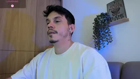 Alejandro online show from May 1, 3:32 am