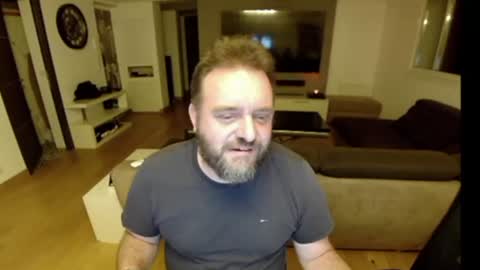 Ange online show from December 11, 1:07 am
