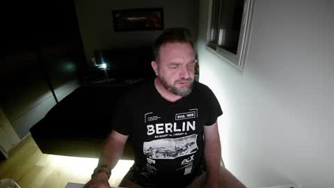 Ange online show from December 24, 2:10 am